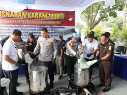 Polda Riau Musnahkan Narkoba Rp 9,7 M, 197 Ribu Jiwa Terselamatkan