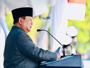 Prabowo Ingatkan Pamong Praja IPDN untuk Rendah Hati: Harus Pandai Bergaul