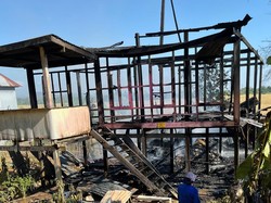 Rumah Panggung Lansia di Pangkep Ludes Terbakar, Uang Rp 45 Juta-Gabah Hangus