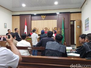Nyanyian Saksi soal Aliran Uang di Sidang Penipuan CPNS Gresik
