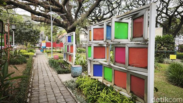 Potret Taman Foto Bandung yang Identitasnya Perlahan Memudar