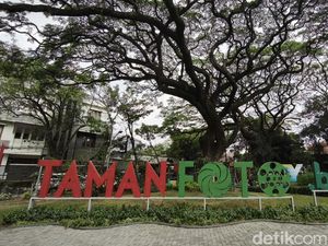 Jepretan Komunitas yang Sudah Lama Menghilang di Taman Foto Bandung