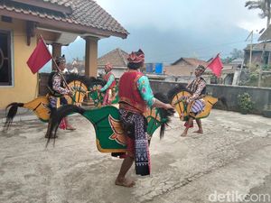 Jaran Kepang Papat: Tari Keramat yang Tetap Pentas Tanpa Penonton
