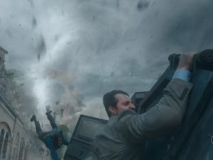 Sinopsis Into The Storm, Kisah Perjuangan Hadapi Tornado Mengerikan