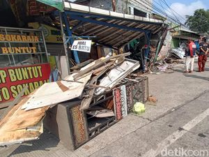 Detik-detik Horor Truk Gasak 3 Kios Tewaskan Pejalan Kaki di Ajibarang