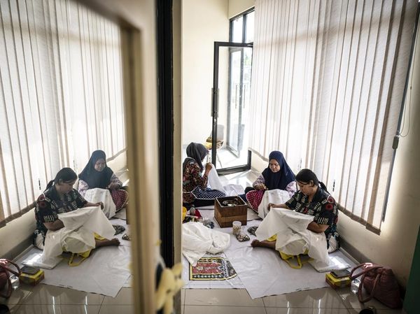 Pelatihan Batik Semarangan Dorong UMKM Naik Kelas dan Perkuat Daya Saing
