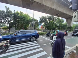 Tunggu JPO Tendean Dibangun, Pedestrian Nyeberang Pakai Pelican Crossing