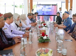 Banyuwangi Hijau Fase III: Clean Rivers UEA Tinjau Proyek TPS3R Kertosari