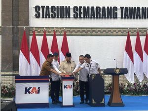 Prabowo Resmikan Pemugaran Cagar Budaya Stasiun Semarang Tawang