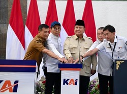 Prabowo Ajak Warga Balik Pakai Genteng hingga Rumbai, Tinggalkan Asbes!