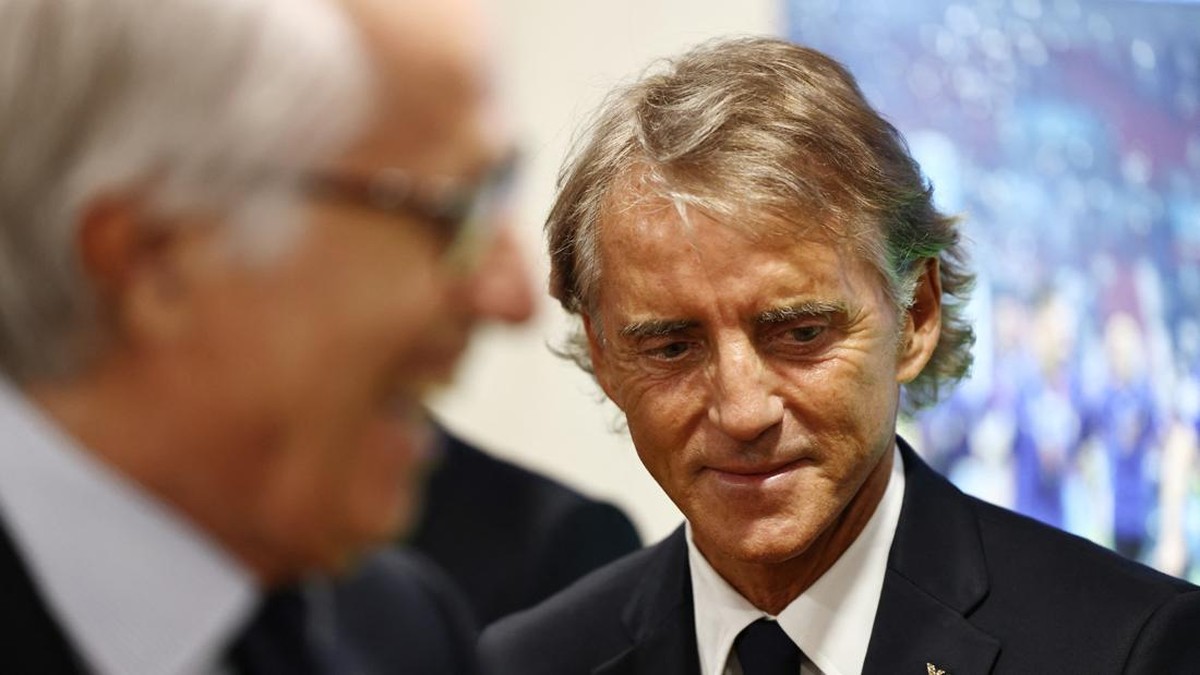 Roberto Mancini minta maaf karena periode pertamanya di Italia tidak berakhir manis. (REUTERS/Matteo Minnella)