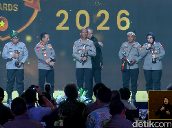 AKP Siti Persembahkan Hoegeng Awards ke Keluarga: Nak, Maaf Mama Jarang Pulang