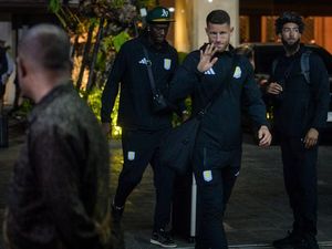 Aston Villa Mendarat, Para Bintang Liga Inggris Siap Guncang GBK