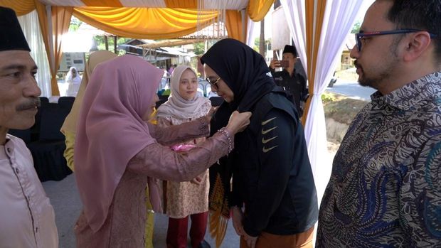 CT ARSA Foundation Resmikan Rumah Inspirasi di Aceh Tamiang CT ARSA Foundation meresmikan Rumah Inspirasi di Desa Kebun Rantau, Kecamatan Rantau, Kabupaten Aceh Tamiang, Selasa (28/7).