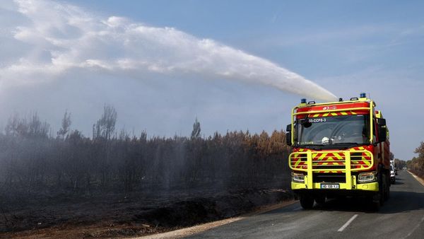 Gelombang Panas Picu Bencana, Kebakaran Hutan Terjang Prancis Barat Daya