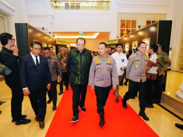 Momen Chairul Tanjung dan Kapolri Hadiri Malam Puncak Hoegeng Awards 2026