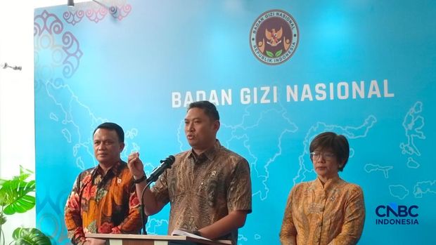 Kepala Badan Gizi Nasional (BGN) Sudaryono saat konvensi pers di Kantor BGN, Jakarta, Jumat (31/7/2026). (CNBC Indonesia/Martyasari Rizky)