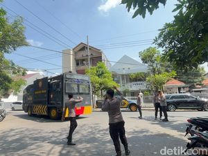 Markas DC di Surabaya Dijaga Aparat Jelang Aksi Massa Pesilat
