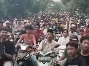 Pemakaman Kades di Pemalang Viral Diantar Lautan Warga, Ini Sosoknya