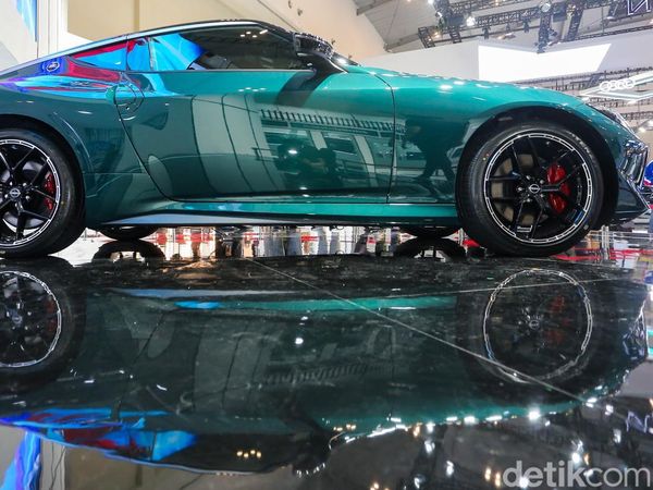 Lihat Lebih Dekat Mobil Sport Legendaris Nissan Fairlady Z