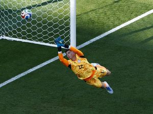 MU Sudah Tanya-tanya soal Kiper Paraguay Orlando Gill