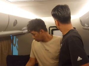 Detik-detik Pengedar Narkoba Jaringan Koh Iwan Ditangkap di Bus