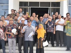 Pimpinan OPD Tapteng Orasi di DPRD, Nilai Pengawasan Banggar Intimidatif