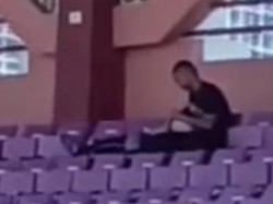 Viral Sejoli Mesum di Tribun Lapangan Thor Surabaya