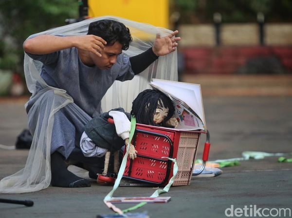 Seni Pertunjukan Kontemporer Warnai Kawasan Bersejarah Cikini