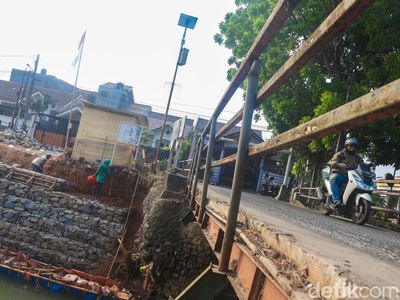 Turap Bronjong Kali Angke Diperkuat, Tangsel Antisipasi Longsor dan Banjir