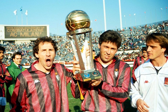 JAPAN 1989 - Carlo Ancelotti of Milan and Franco Baresi of Milan celebrates the Intercontinental Cup (Photo by Image Photo Agency/Getty Images)