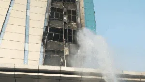 Potret Kebakaran Hotel Pullman Jakbar yang Berhasil Dipadamkan