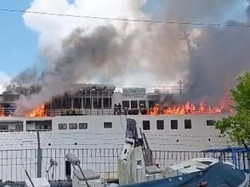 Dek KM Prince Soya Terbakar di Pelabuhan Samarinda, Diduga Dipicu Uap BBM