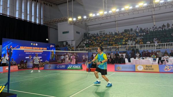 Serunya Adu Smash Kapolri-Widi Vs Bahlil-Ahmad di Kapolri Cup 2026