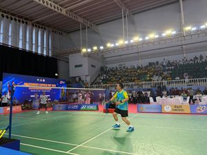 Serunya Adu Smash Kapolri-Widi Vs Bahlil-Ahmad di Kapolri Cup 2026