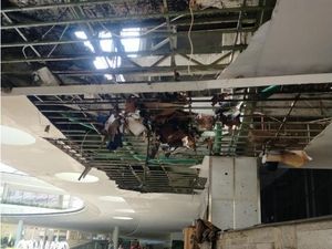 Tim Inafis dan Forensik Dikerahkan Selidiki Kebakaran Hotel Pullman Jakbar
