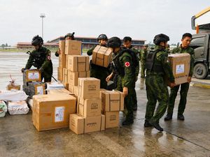 Misi Kemanusiaan, Koops TNI Habema Salurkan 2 Ton Obat hingga Logistik ke Papua