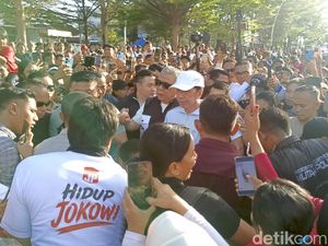 Safari Politik di NTT, Jokowi dan Kaesang Hadir di Kerumunan Warga CFD Kupang