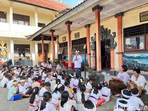 Tumpek Krulut di SDN 1 Banjarangkan, Siswa Diajak Maknai Kasih Sayang