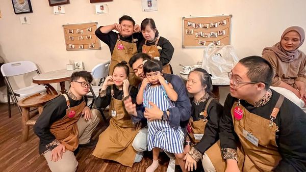 Bareng Teman-teman Spesial, Teuku Ryan Rayakan Ultah ke-4 Moana
