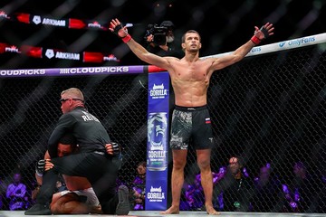 Usman Nurmagomedov Menanti Panggilan UFC