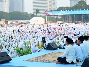 Khotmil Al-Quran di Monas Hadiahkan Pahala untuk Pahlawan, Doa Menggema Sambut HUT ke-81 RI