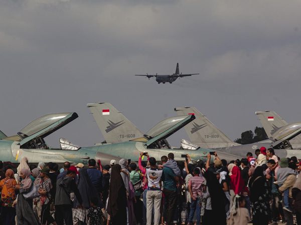 Enam Jet Tempur F-16 Meriahkan Open Base Lanud Hang Nadim di Batam