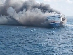 Tim Sar Butuh 6 Jam untuk Tiba di Lokasi Kebakaran KM Mutiara Santosa