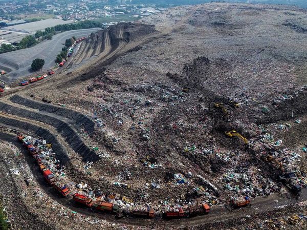 Open Dumping Dihentikan, TPST Bantargebang Beralih ke Controlled Landfill