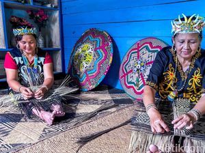 Topi Bangsawan Dayak Kenyah Ini Tak Bisa Dibeli Sembarangan!