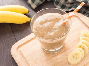 Minum Kopi Campur Pisang Jadi Tren, Ternyata Ada Manfaat Sehatnya