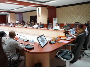 Laka Lena Bahas Penyelesaian Konflik Berdarah di Adonara NTT