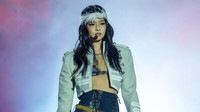 Potret Jennie BLACKPINK di Panggung Bersejarah Lollapalooza Chicago