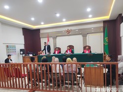 Terungkap di Sidang, Guru ASN Libatkan Murid Cari Korban Penukaran Uang Baru
